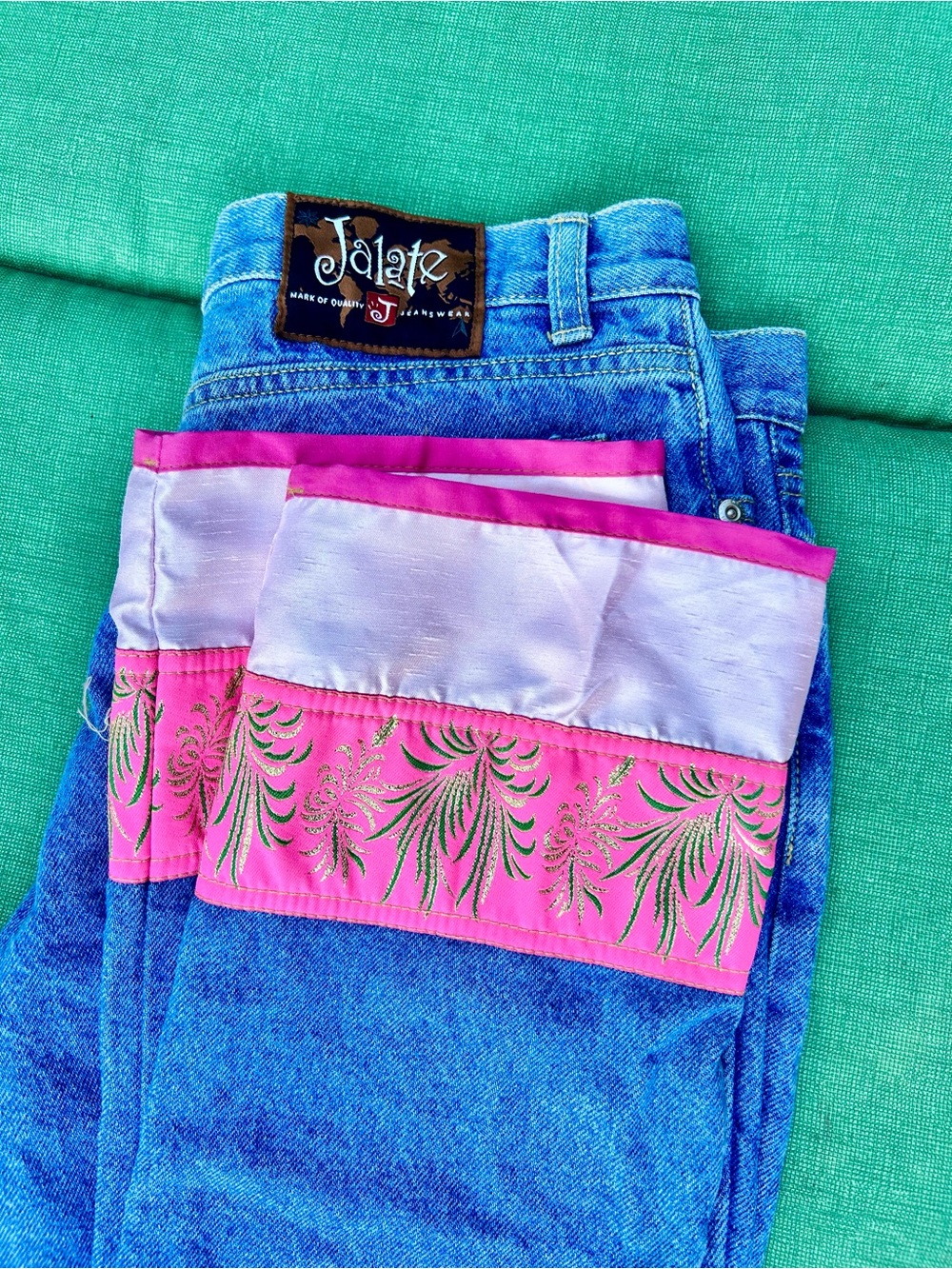 90s Jelate Pink Silk Cuffed Blue Jeans